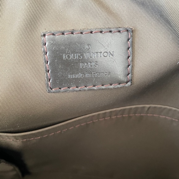 Vuitton Damier Geant Canvas Explorateur messenger bag - Picture 8 of 11